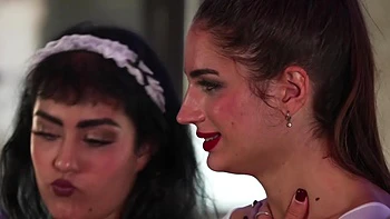 Anna and the businessmen, a great story of love... or money. - Jacquie et Michel TV