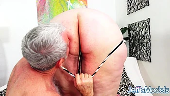 Chubby Babe BabyDollBBW Bangs a Horny Geezer