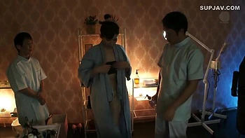 (rm) Married Tide Crazy In A Two-hole Oil Massage