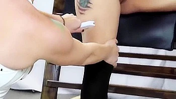 Featuring Ladyloves Stapler Trailer