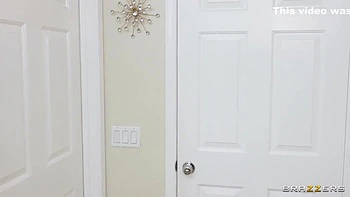 Isa Bella And Sommer Isabella In Sucks Dick In The Bathtube