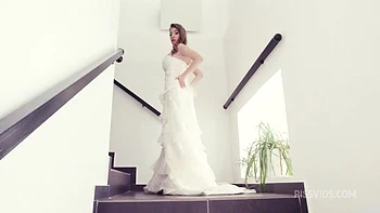 Slammed brides Goes Wet, Safira Yakkuza 5on1 BBC, ATM, Balls