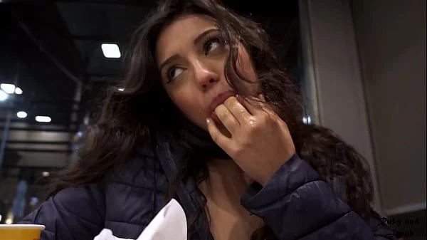 Argentina ama el helado de Mcdonals con leche caliente - Ruby and Jacob