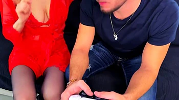 Alice no longer needs to ask... - Jacquie et Michel TV