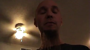 Cheating GF caught going lesbo and eating on camera