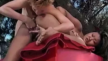 Hot Showers ft. Emily Davinci  Emilie Davinci: Licking, Babe  Stripchat Porn