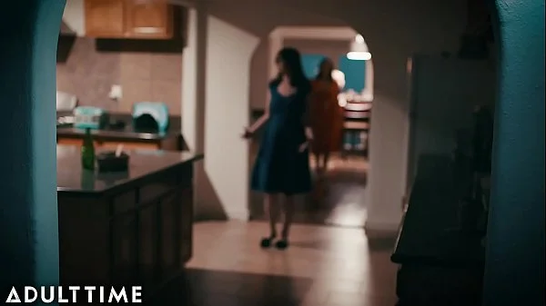 TRUE LESBIAN Suburban Wife Jay Taylor Can't Take Eyes Off Angela White