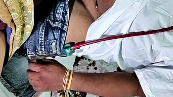 Indian Desi Ne Doctor Ko Ghar Bulaya Sex Keya