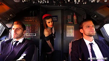 Laury, 27 years old, bartender in Versailles! - Jacquie et Michel TV