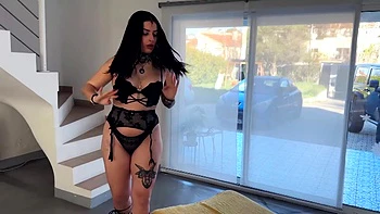 Lylou was only waiting to meet Tiny ... - Jacquie et Michel TV