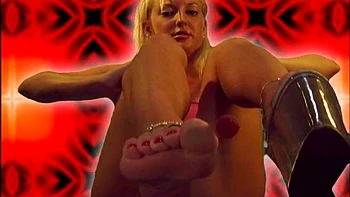 Callis Crush - Part 2: Blonde, Bongacams  Pov Porn