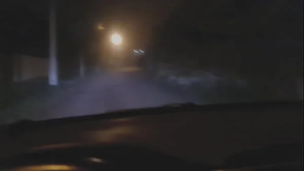 A dama de branco da encruzilhada levou uma madeirada que até caiu !