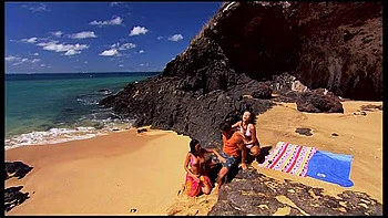 An Anal Hardcore Scene with Simonne and Sonia on the Beach - Private Porn Sex Videos