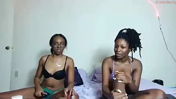 Tyl0r s0 sw33t: Chaturbate, Ebony  Cam Porn