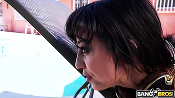 Busty Marilyn Gets Fucked Poolside