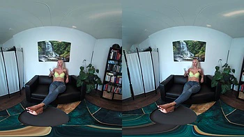 Gemeine Mitbewohnerin Lässt Dich Sperma Schlucken