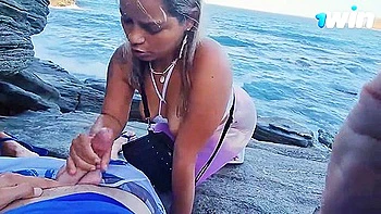 Amazing super-steamy milf blowjob on rocks, public deepthroating!