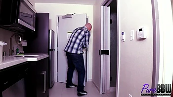 Bbw Attendant Shows Him A Great Time