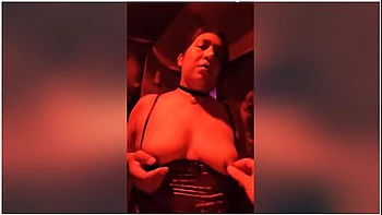 Sexo Rico En El Cuarto Rojo De Un Club With Rico Sexo