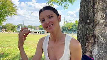 Succubus, 20 years old, also gets naughty with women... - Jacquie et Michel TV