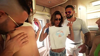 Tiffany's boss is a perv - Jacquie et Michel TV