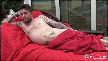 Mature Artist Lacey Starr Seduces Handy Model Luke Hotrod And Sucks Him Well