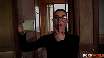 Graceful Latin Lady Julia Roca Works Her Hairy Twat for Random Guy in Park GP1744