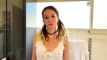 Ashley and Elisa fucking like wild people! - Jacquie et Michel TV