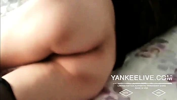 Horny Chinese MILF Mom Satisfies Herself