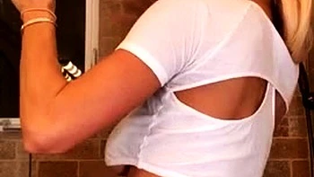 Lindsey Pelas @lindseypelas - Nude Shower