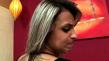 goddess olivia face farting