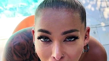 Pretty Bombshell Hayley Davis Is A Real Cock Lover