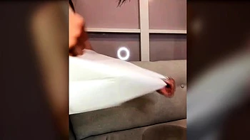 可愛すぎる剛毛女子の潮吹きオナニーlive jav