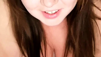 Brunette Solo Webcam Masturbation