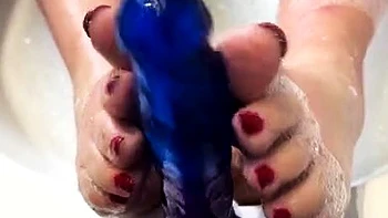 Close up foot fetish on cam