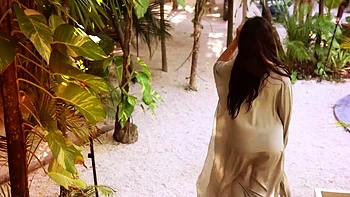 Busty teen Claudia drops off her bikini