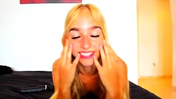 Hot Teen Hughe Titts