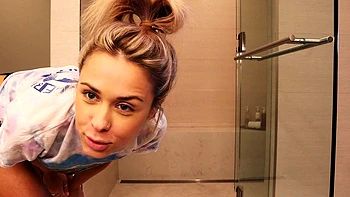 Chubby Busty Teen Solo Masturbation