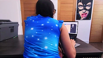 Small titted brunette teen fingering on the bed