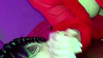 Amateur interracial threesome with double blowjob