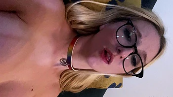 Amazing Blonde Cutie Solo Toy Fucking On Cam