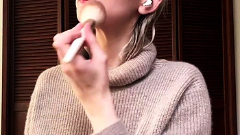 Trans girl does her makeup