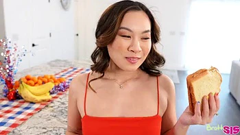 Stepsisters Fourth Of July Creampie - S37:E3