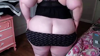 Plumper Horny Babe Masturbate On Camshow: Big Tits, Big Ass  Masturbation Porn
