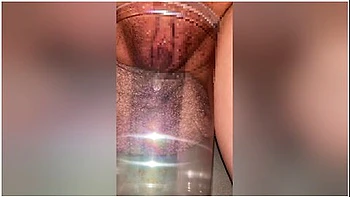 接写avを見たりクリを弄ったりしなから本気汁採取