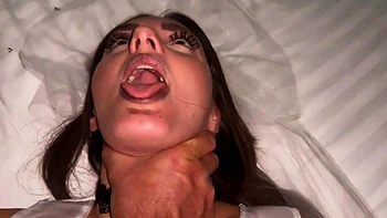 a halloween la sorcier veut une debauche sexuelle