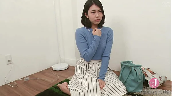A sensitive girl from the swim team whose pussy gets wet easily! In the interview alone, she's got a lot of juices, and she can't stop herself from squirting climax with a full-body caress! Fuuka - Intro