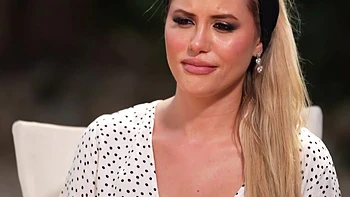 Big adrenaline for Melany! - Jacquie et Michel TV