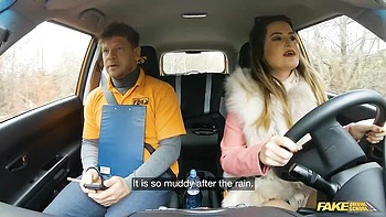 Hottie with round bottom Gia Tvoricceli rammed in the missionary pose