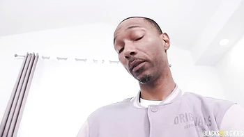 Black dude with a long penis impaled a nice white Taylor Rae